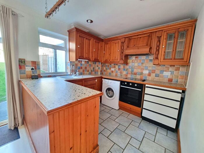 3 Bedroom Terraced House For Sale In Maylin Close, Hitchin, Hertfordshire, SG4