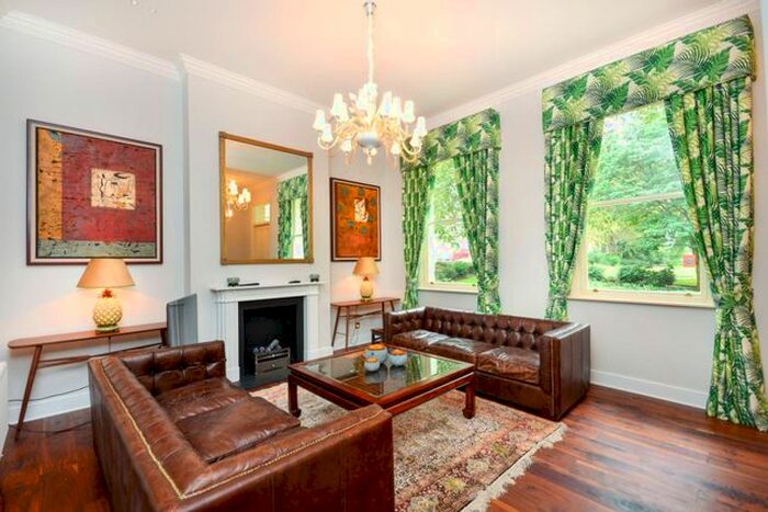 2 Bedroom Flat To Rent In Drummond Gate, Pimlico, London, SW1V