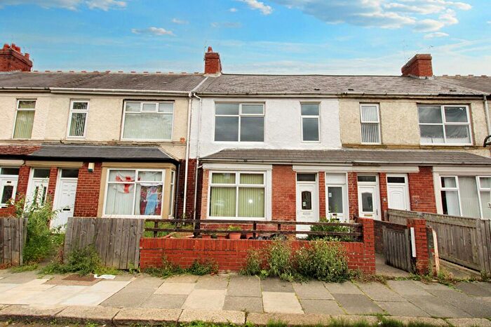 2 Bedroom Flat To Rent In Eastbourne Avenue, Walkerdene, Newcastle Upon Tyne, Tyne And Wear, NE6