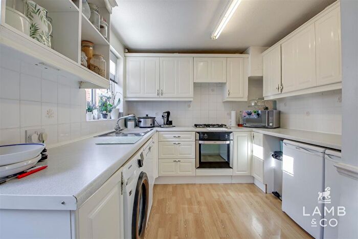2 Bedroom Semi-Detached Bungalow For Sale In London Road, Clacton-On-Sea, CO15