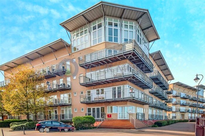 2 Bedroom Flat To Rent In Portland Place, Greenhithe, Kent, DA9