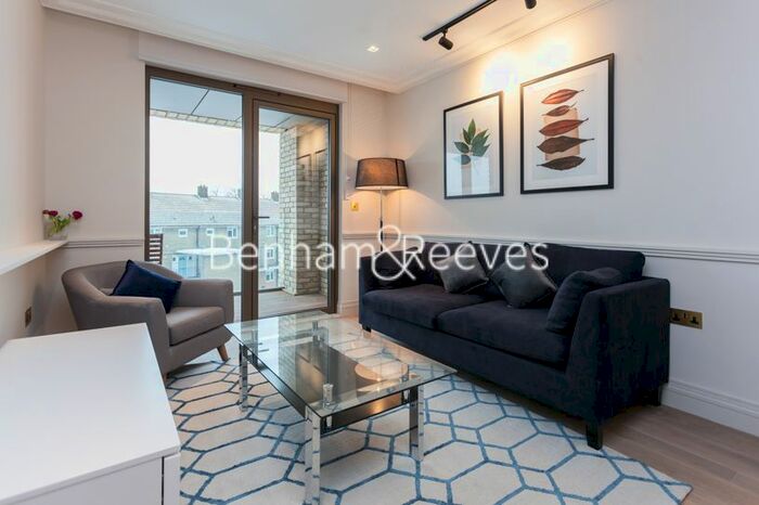 1 Bedroom Flat To Rent In Queens Wharf, Hammersmith, W6