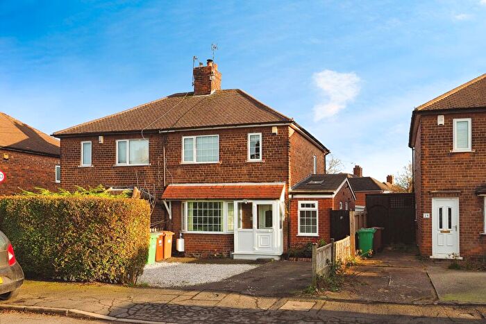 3 Bedroom Semi-Detached House For Sale In Welwyn Road, Wollaton, Nottingham, NG8