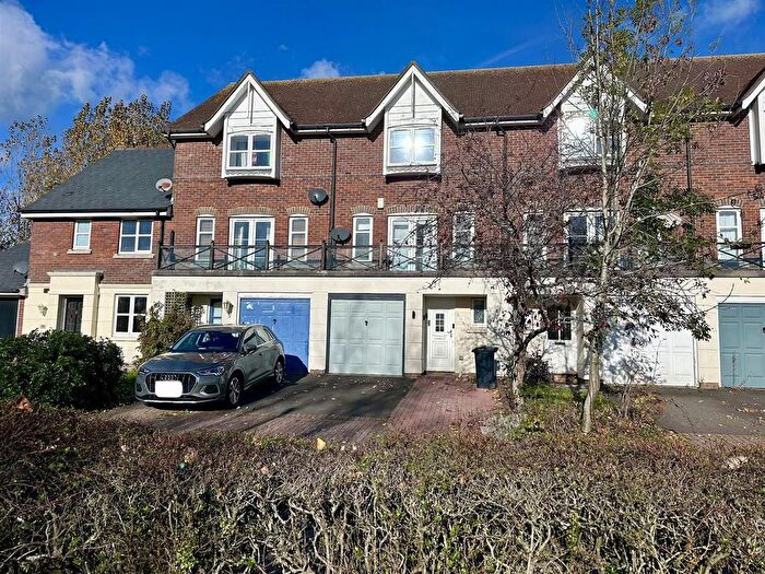 3 Bedroom Terraced House For Sale In Mill Court, Ashford, TN24