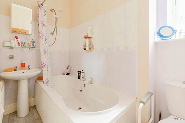 3 Bedroom Terraced House For Sale In Netherwood Road, Burnley, Lancashire, BB10
