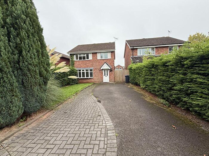 4 Bedroom Detached House To Rent In Padstow Way, Stoke-On-Trent, ST4