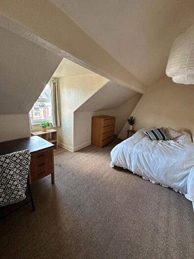 6 Bedroom House To Rent In Latchmere Road, Manchester, M14