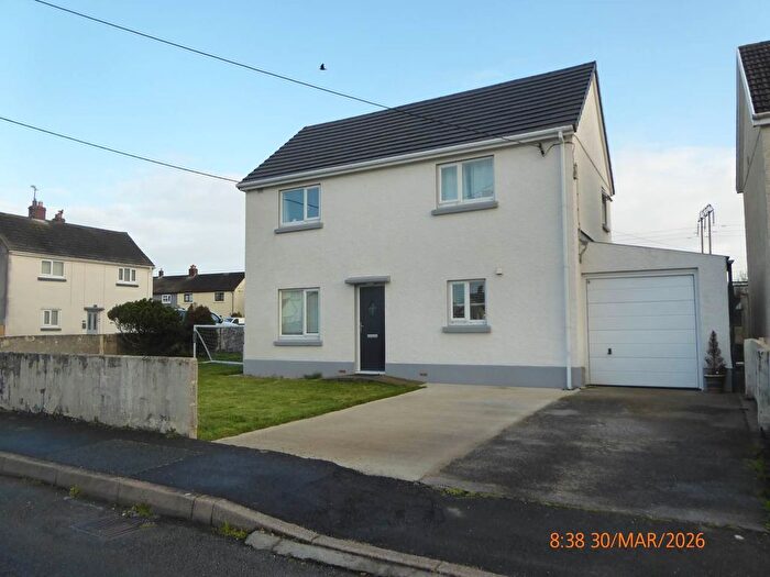 3 Bedroom Property To Rent In Lon Hafren, St Clears, Carmarthen, SA33