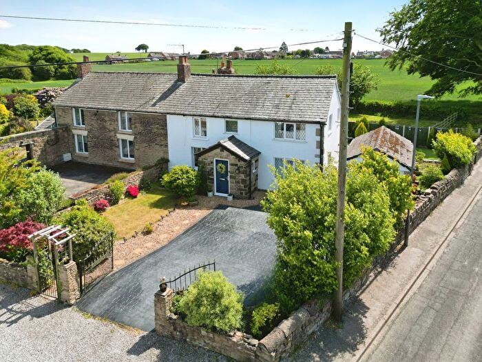 3 Bedroom Semi-detached House For Sale In Red Cat Lane, Crank, St Helens, WA11