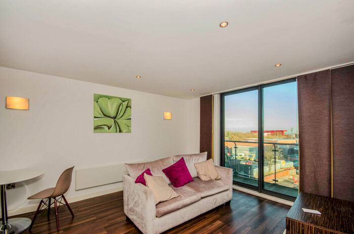 2 Bedroom Apartment To Rent In Fitzwilliam Street, Barnsley, S70