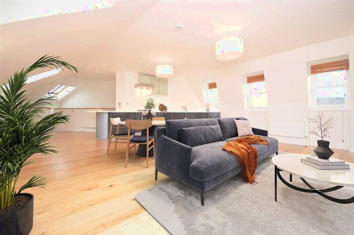 2 Bedroom Flat To Rent In Great Marlborough Street, London, W1F