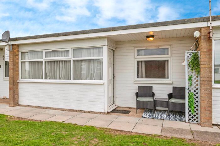 2 Bedroom Park Home For Sale In California Road, California, Great Yarmouth, NR29