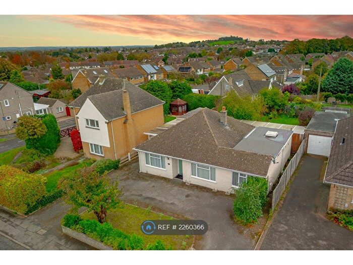 3 Bedroom Bungalow To Rent In Fernham Road, Faringdon, SN7