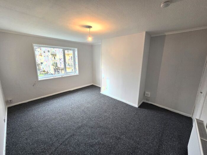 3 Bedroom Flat To Rent In Marchburn Avenue, Northfield, Aberdeen, AB16