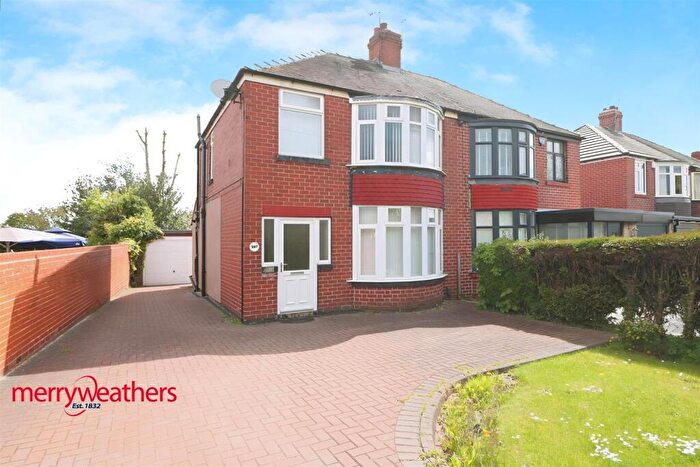 3 Bedroom Semi-Detached House To Rent In East Bawtry Road, Rotherham, S60