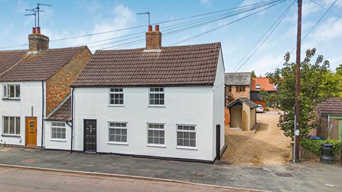 4 Bedroom Link Detached House For Sale In North Street, Stilton, Cambridgeshire., PE7