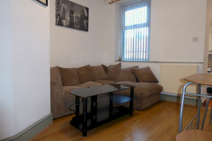 4 Bedroom Terraced House To Rent In Langley Road, Lancaster, LA1