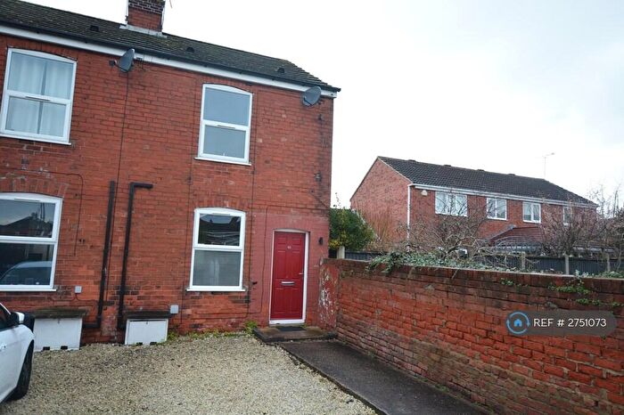 3 Bedroom Semi-Detached House To Rent In Ellison St, Thorne, Doncaster, DN8