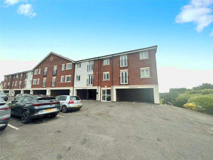 1 Bedroom Flat To Rent In Southgate Way, Dudley, West Midlands, DY1