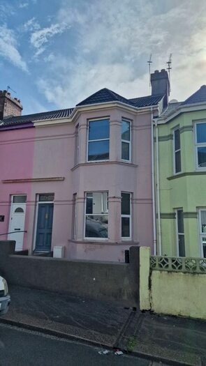4 Bedroom Terraced House To Rent In Bridwell Road, Plymouth, PL5
