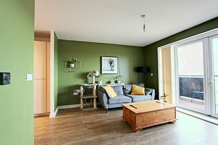 1 Bedroom Flat To Rent In Sackett Road, Barking, IG11