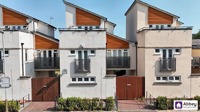 3 Bedroom Detached House For Sale In Darnall Road, Freemans Meadow, Leicester, LE2