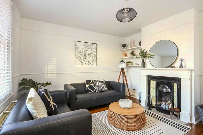 3 Bedroom Semi-Detached House To Rent In Culverden Square, Tunbridge Wells, Kent, TN4