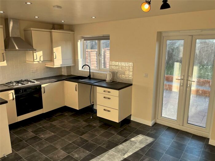 3 Bedroom Semi-Detached House To Rent In Weavers Close, Bulkington, Bedworth, Warwickshire, CV12