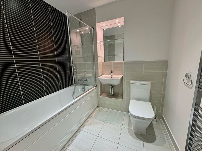 2 Bedroom Apartment To Rent In Ardent House, Centenary Quay, Woolston, SO19