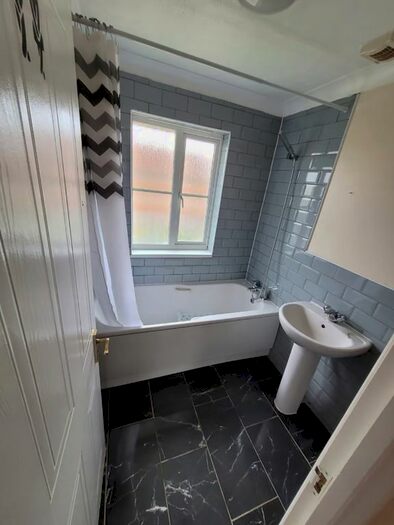 5 Bedroom Terraced House To Rent In Redbourne Drive, London, SE28