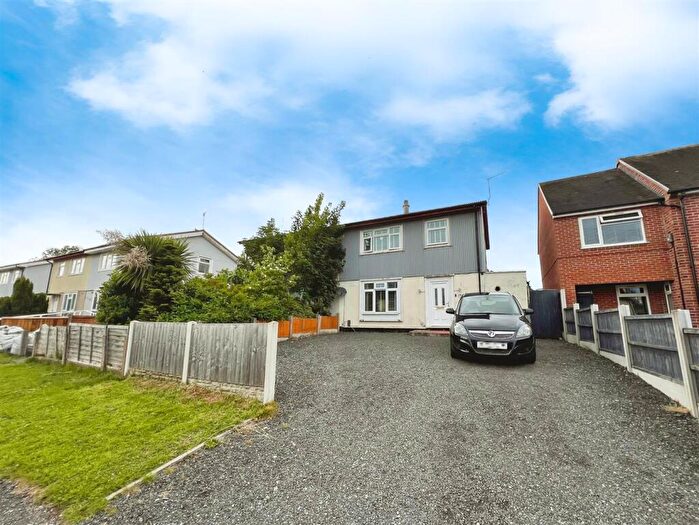 3 Bedroom House For Sale In Knype Way, Bradwell Newcastle Under Lyme, Staffordshire, ST5