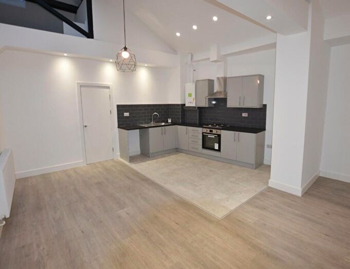 1 Bedroom Flat To Rent In Cross Road, Sidcup, Kent, DA14