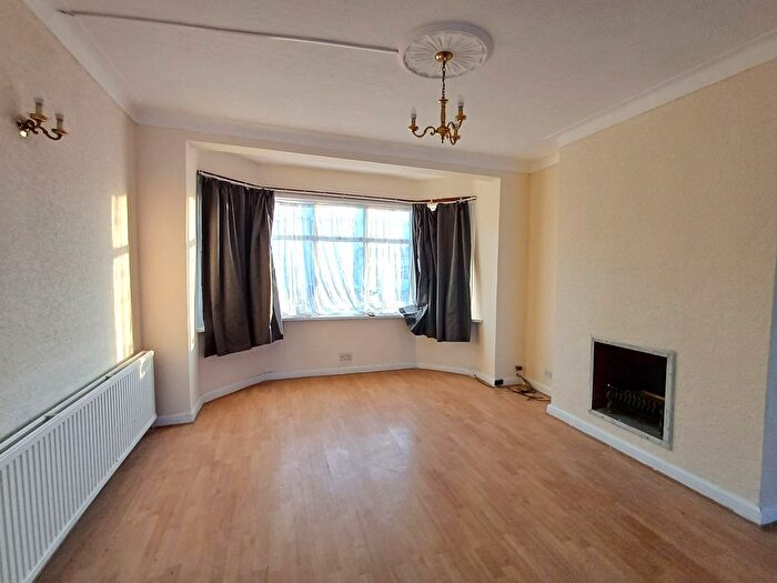 3 Bedroom Terraced House To Rent In Ramsgill Drive, Ilford, IG2