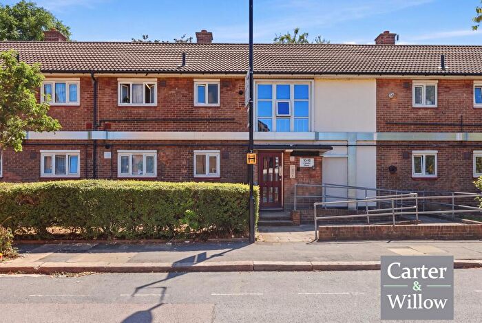 1 Bedroom Flat For Sale In Chaplin Road, Stratford, London, E15