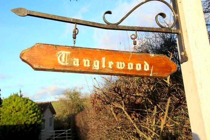 4 Bedroom Bungalow To Rent In Swindon Lane, Cheltenham, GL50