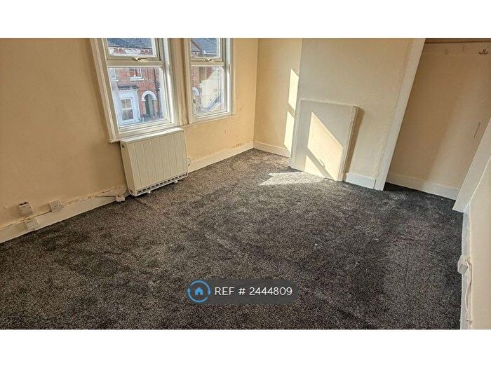 4 Bedroom Terraced House To Rent In Blenheim Road, Reading, RG1