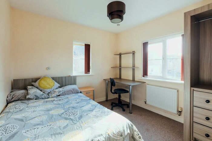 4 Bedroom House To Rent In Wheeltappers Way, Loughborough, LE11