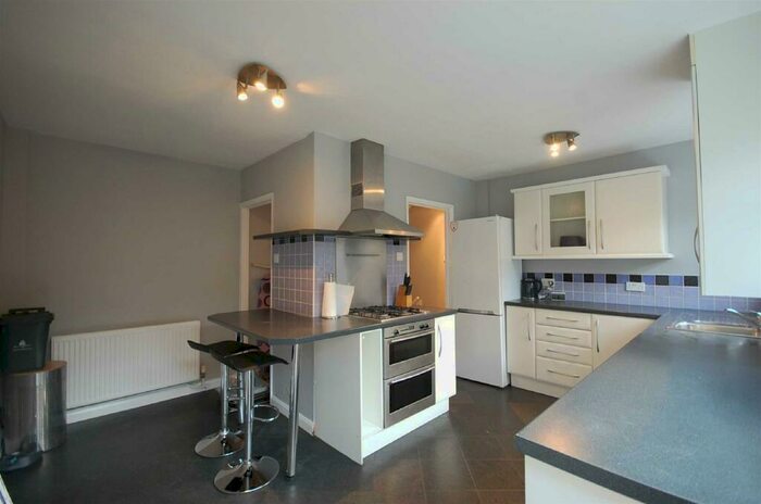 2 Bedroom Maisonette To Rent In Rydal Way, Ruislip, HA4