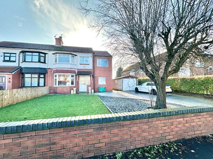 4 Bedroom Semi Detached House For Sale In Northenden Road, Sale, Greater Manchester, M33
