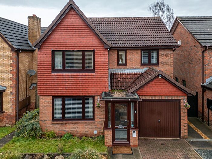 4 Bedroom Detached House For Sale In Durlston Close, Amington, Tamworth, B77