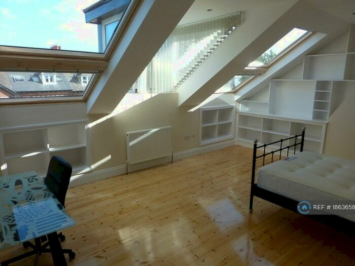 8 Bedroom Terraced House To Rent In Grosvenor Place, Newcastle Upon Tyne, NE2