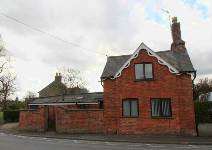 1 Bedroom Cottage To Rent In Church Way, Whittlebury, Towcester, Northamptonshire, NN12