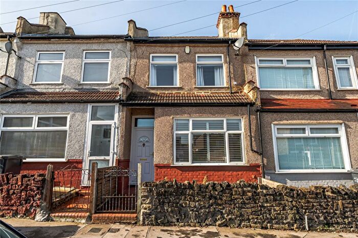 2 Bedroom Terraced House For Sale In Denmark Road, London, SE25