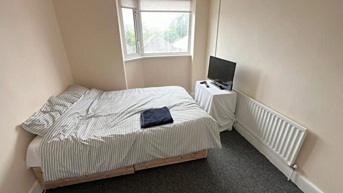 6 Bedroom House For Sale In Sunnyside Road, Poole, BH12