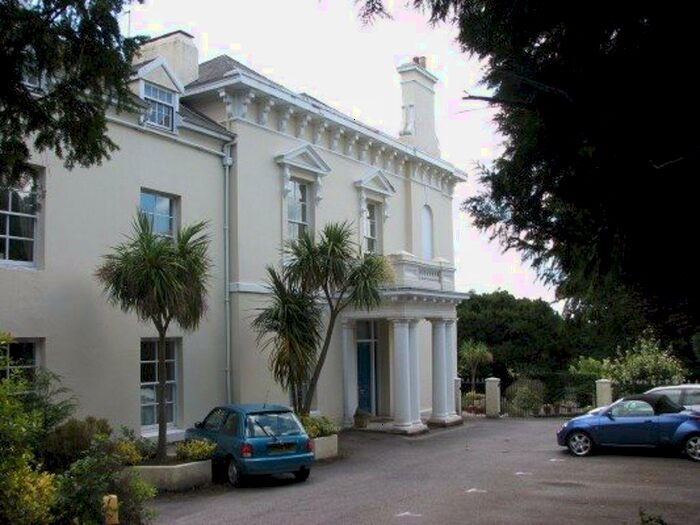 2 Bedroom Flat To Rent In Wingfield Road, Stoke, Plymouth, PL3