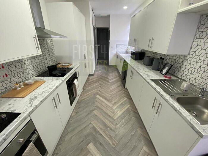 8 Bedroom House To Rent In Severn Street, Highfields, LE2