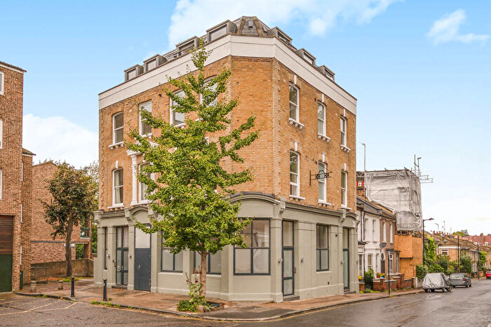 1 Bedroom Flat For Sale In Vestry Road, London, SE5