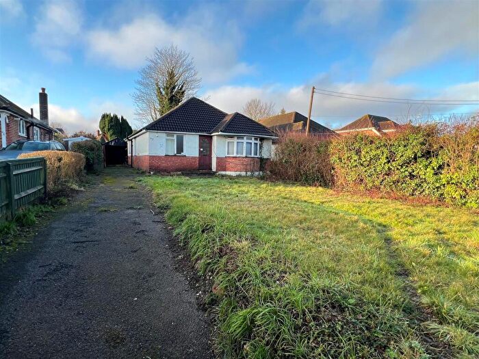 3 Bedroom Bungalow For Sale In Hatch Lane, Old Basing, Basingstoke, RG24