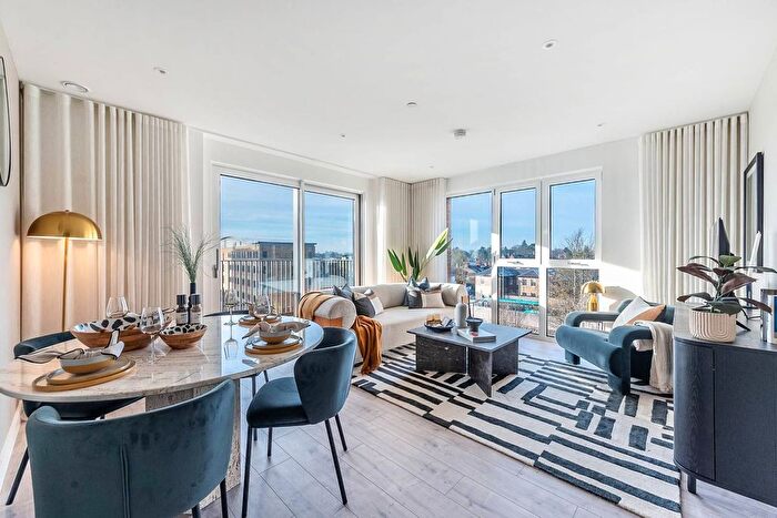 2 Bedroom Flat For Sale In The Exchange Watford, Watford, WD24