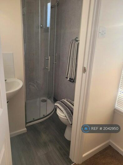 1 Bedroom Flat To Rent In Heaton, Bolton, BL1